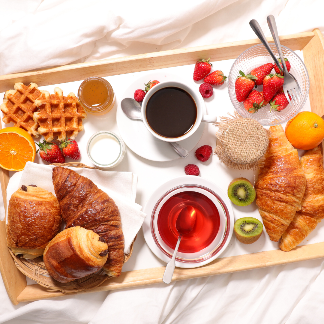 Soluções alimentares como croissants folhados, mini waffles, etc