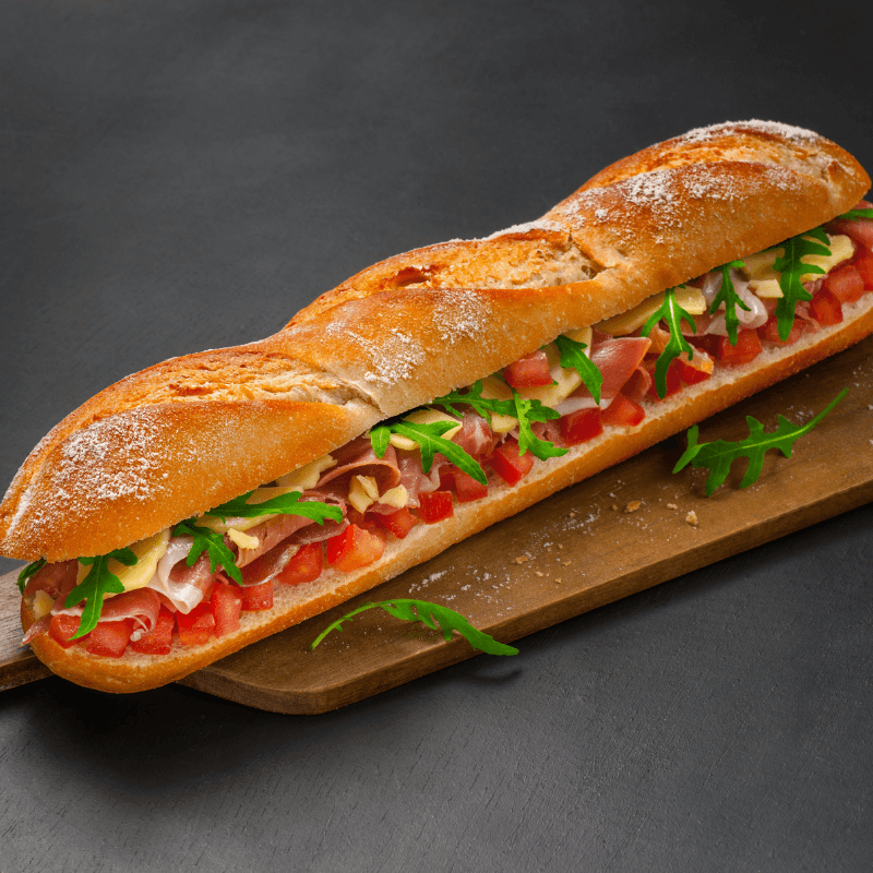 comidas práticas para levar para a praia: baguete rústica
